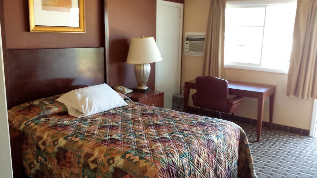 Executive Inn & Suites Lakeview Værelse billede