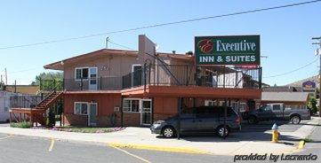 Executive Inn & Suites Lakeview Eksteriør billede